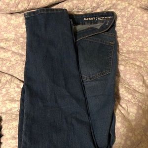 Old Navy Super Skinny Mid-Rise jeans. Size 16 R